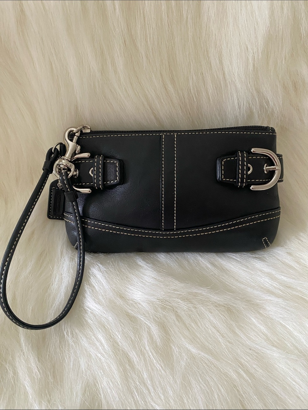 Coach Vintage Y2K Soho Leather Soft Duffle Wristlet w/ Buckles Black Silver